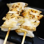 やきとり 松良 - なんこつ２本３８０円(201509)