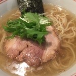 塩ラーメン(ニンニク)730円