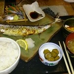 あったかめし屋 太郎 - サンマ定食！