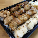 吾助 - 焼き鳥弁当…500円