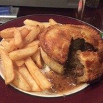 フルモンティ - ビーフ、スタウト&マスタードのパイ♪