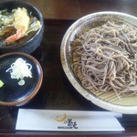 月の蕎麦 - ざる蕎麦とミニ天丼をいただきました