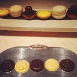 ベージュ アラン・デュカス 東京 - 