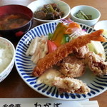 Wakaba - とり唐揚げ.エビフライと.煮物小鉢定食