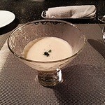 北新地 懐 - 【2015年9月7日】ヴィシソワーズの代わりに出された温かいジャガイモのポタージュ