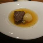 エニェ - 和牛のツラミ、根菜のスープ仕立て