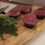 ハマヅィ - アンガス牛ザブトン肉のステーキセミドライトマトペースト