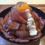 鉄板ステーキチャーハンの店 ステーキマウンテン - ローストビーフ丼