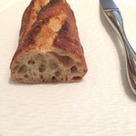 ア・ニュ ルトゥルヴェ・ヴー - パンは普通