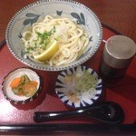 Teuchi Udon Takichi - 2015年8月：冷しぶっかけうどん(\600)