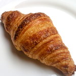 クロワッサン８０円