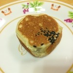 桜井菓子店 - 六方焼き…税込108円