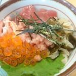 めん処 はまちょう - 五種盛り丼