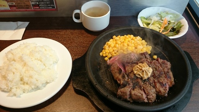 ボリューミーなステーキ By Hatti6 いきなり ステーキ 高円寺南口店 高円寺 ステーキ 食べログ