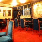 パイプのけむり - 国会議事堂の椅子より高そう（＾＾；