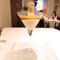 ルメルシマン オカモト - ムニュデジュネ 4752円 のホワイトアスパラガスのムース 牛のコンソメゼリー 蟹のほぐし身添え
