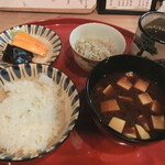 ふた川 - 自家製ちりめん・ご飯・赤だし