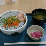 米山サービスエリア(上り線)フードコート - シラス丼１