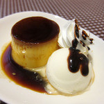 カフェレストラン ホット・ベリー - ミニプリン・ア・ラ・モード