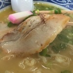 チャーシューは　トロトロ濃厚タイプ