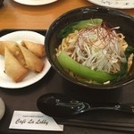 Cafe La Lobby - 汁なし担々麺と春巻