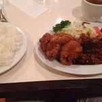 洋食すいす - ランチセット（チキンカツ、白身魚のフライ、ビーフシチュー）1,080円