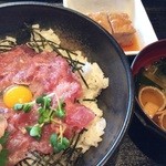 炭五 - 三崎マグロネギトロ丼　濃厚な味！！