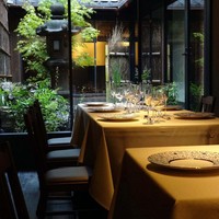 イル チプレッソ祇園 - 店内