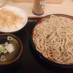 そばよし - 今日はもりそばと半ライスです。