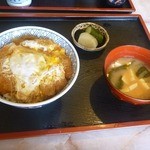 生そば 車や - カツ丼　610円