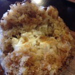 赤七屋 - 2015年8月：黒蜜焦がしきなこミルク(\600)…中には杏仁豆腐が！