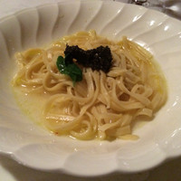 麤皮 - リングイネのキャビア添え(大盛り) 