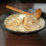 Mendokorotachibana - たちばな 味噌らーめん 810円