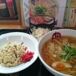 拉麺・食工房 まる家 - 