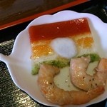 トマト＆野菜のテリーヌと小海老のオーロラソース