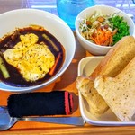 カプシコン カフェ - 牛筋ｵﾑﾚﾂ500円☆9/8