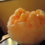 大阪浪花家 - どっさり桃！生姜のほのかな香りがそそる