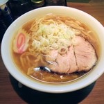 鶏中華そば　夜６８０円。