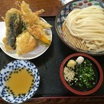 本格手打うどん 麺むすび - 天ザル