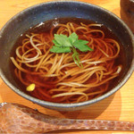 蕎麦 游山 - かけそば・温（700円）