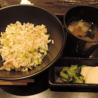 大淀河畔 みやちく - ジャコとキュウリ漬けの焼き飯