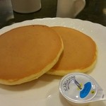 メモリー - ホットケーキ ドリンク注文で150円に。単品なら380円
