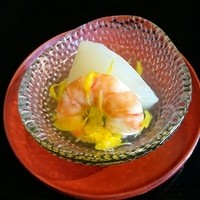 和食 了寛 - 蕪と海老の菊餡