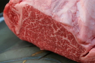 h Susukino Naniwatei - Aクラスの最高級和牛ヒレ肉です。箸で割れるし、噛まなくてもいい感じ・・・・