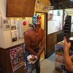 Maru kou - 丸幸に覆面レスラー武士来店