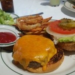 Wolfgang's Steakhouse by Wolfgang Zwiener - クラシック・チーズ・サーロインバーガー