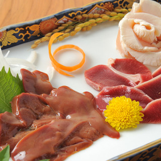 Excellent freshness! Miyazaki chicken sashimi♪