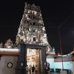 Zhong Hua Bao Ding - 本店の通りを挟んだ反対側の様子です。