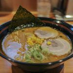 こだわり麺工房たご - 豚骨味噌ベース 味噌らーめん☆