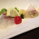 Yaya dining - 2015年９月のメイン料理 限定10食 鯛のカルパッチョ